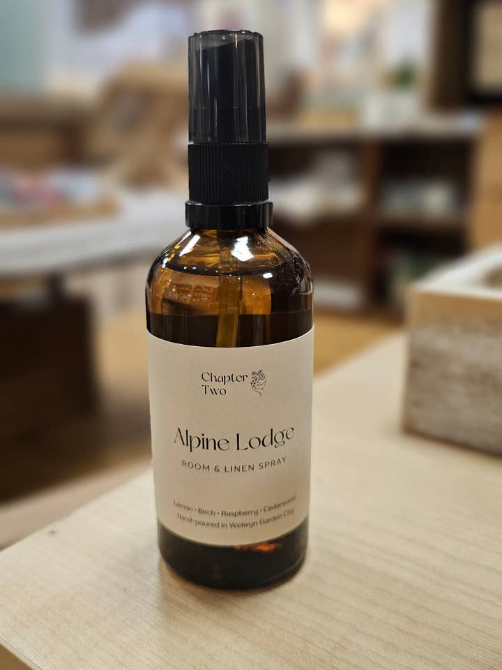 SPRAY DE QUARTO ALPINE LODGE por atacado de Chapter Two