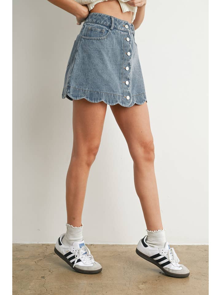 BUTTERMELON - Wholesale Skirt - Women's - Buttoned Scallop Denim Skirt - BMS7702