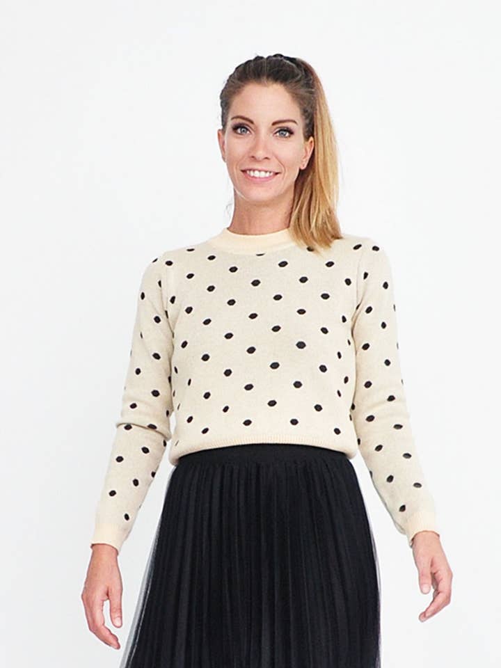 Okerkleurige trui met stippen voor wholesale door Kalimera Clothing Athens