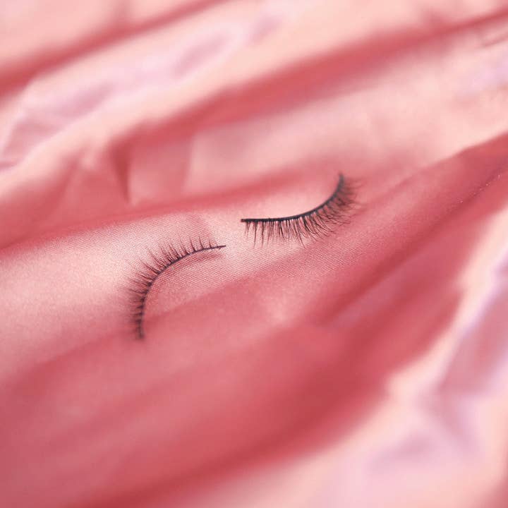 Lovely Lashes - Vente Faux cils - Kit Deluxe Lovely Lashes avec Eyeliner Noir12