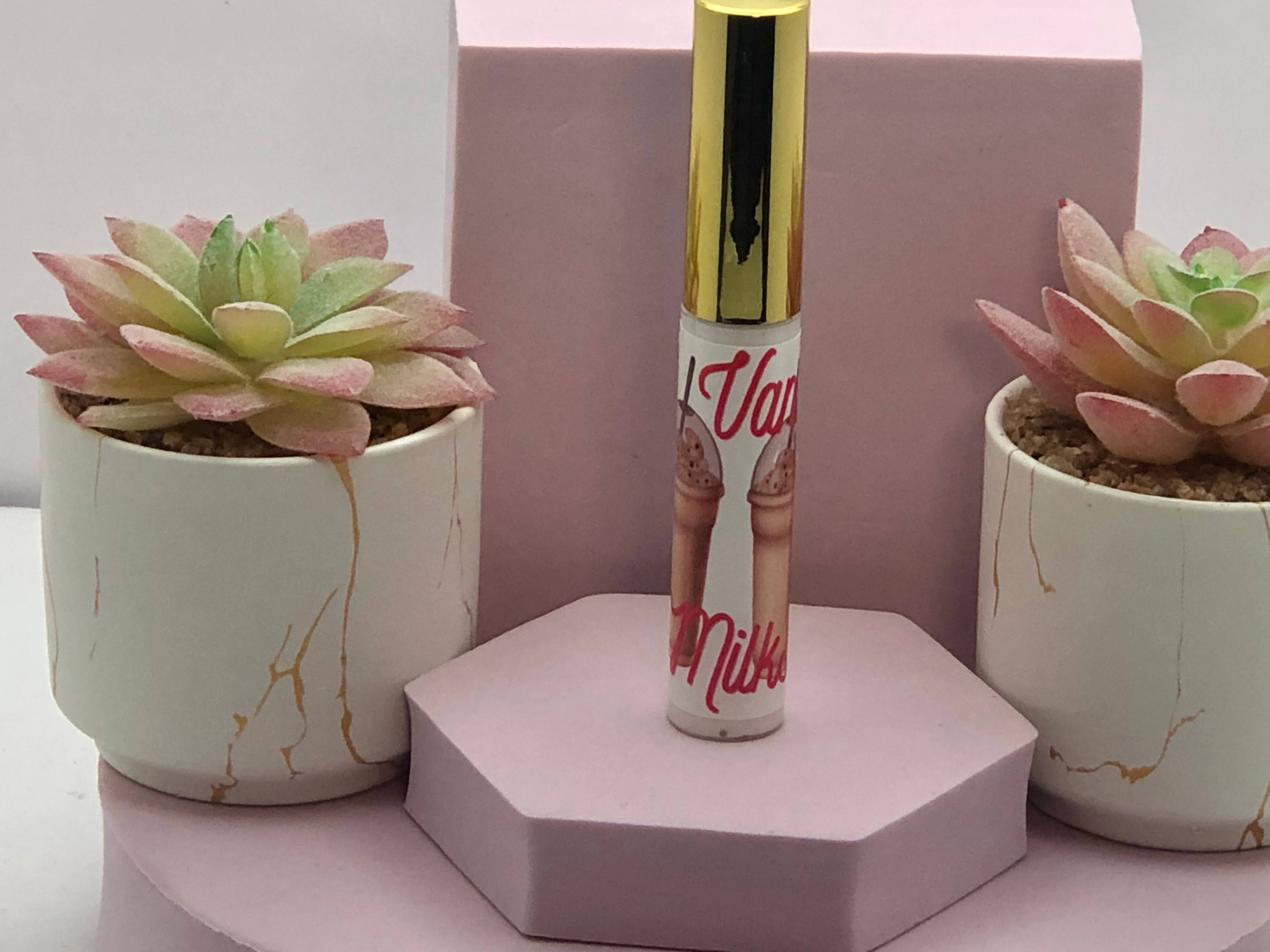 Cleo Nala - Wholesale Lip Gloss - Vanilla Milkshake Lip Gloss1