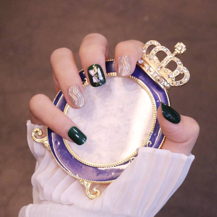 Verde Oscuro Esmeralda oscura ovalada corta, cuadrada, prensa sobre uñas con ondas de venta al por mayor en Faire