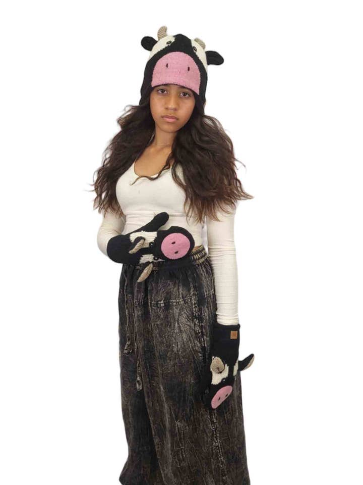 Casquette Cow Ear Flap pour la vente par Ark Imports