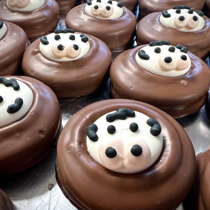 O'Shea's Candies Sweet Shop - Wholesale Chocolate Covered Sweets - O’Oreo “Farm Animal Faces” 🐔 🐮 w/ Milk Chocolate 3PK1