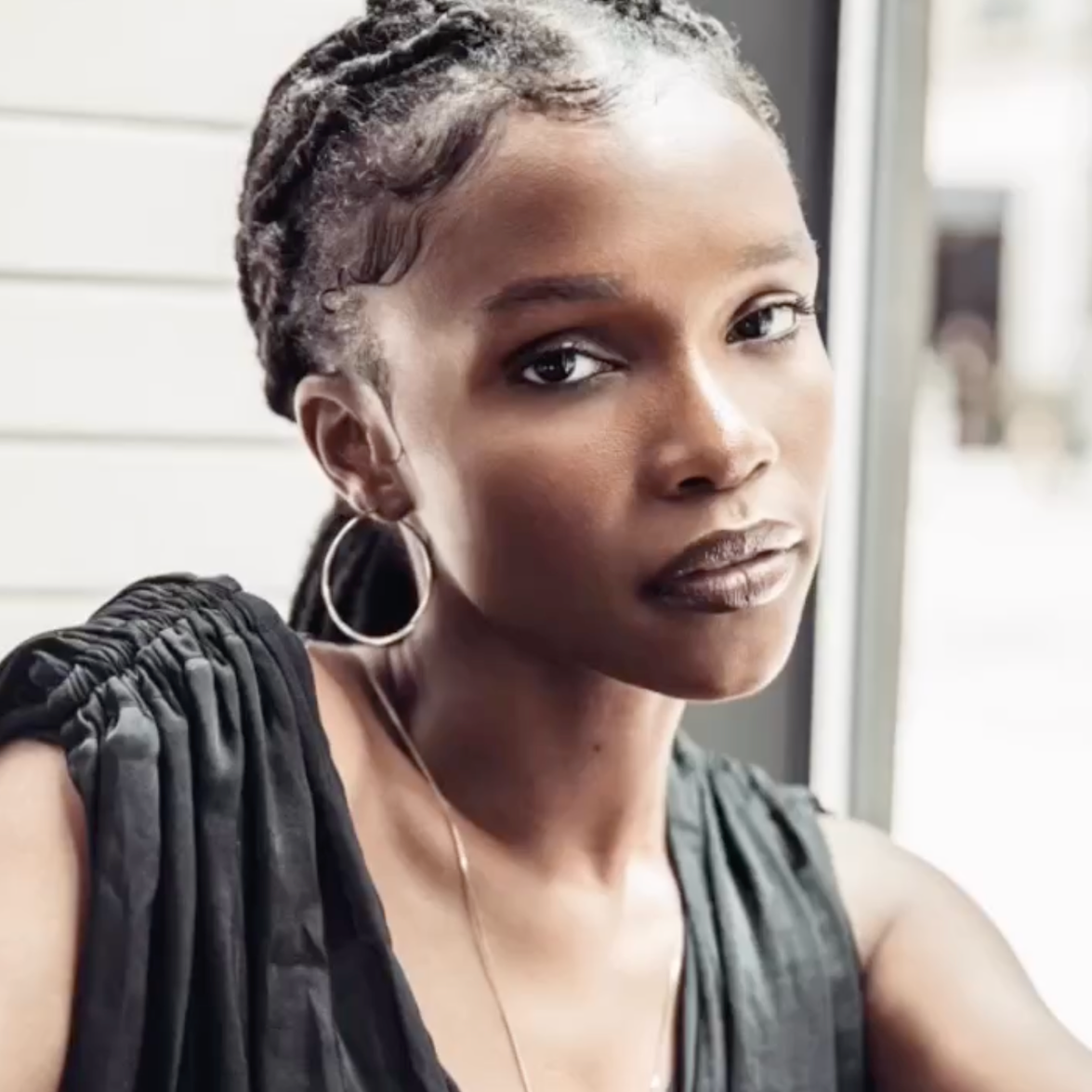 Carolyn Keys - Wholesale Hoop Earrings - Simple Hoop1