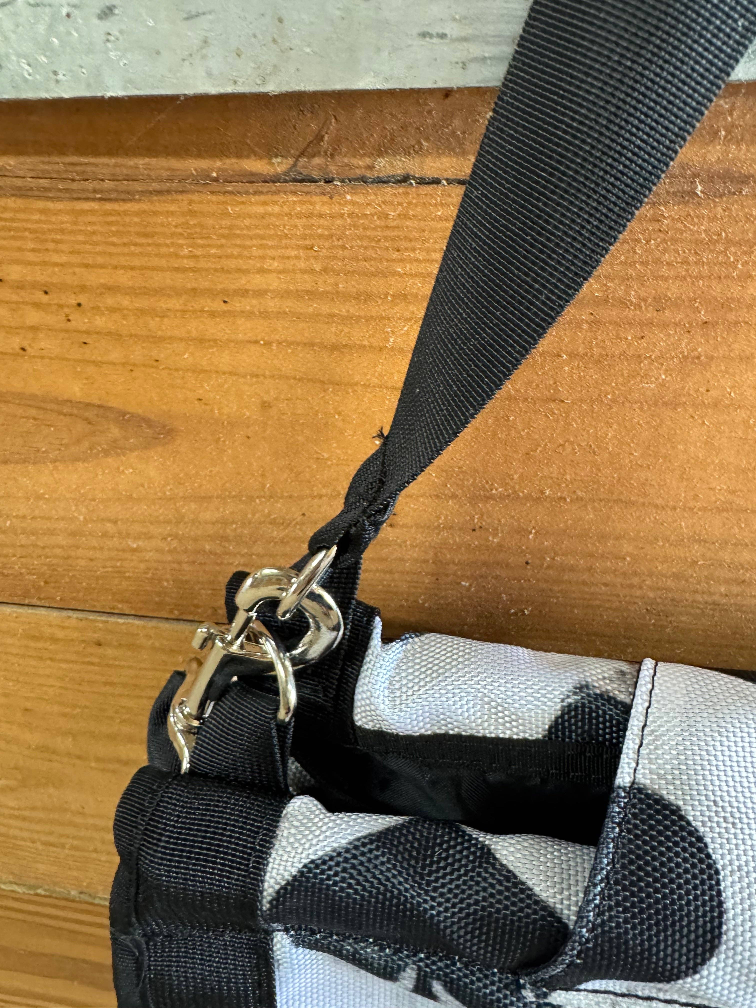 Neon Spur LLC - Wholesale Horseback Riding Gear - Smokin Spades Premium Slow Feed Trailer Hay Bag3