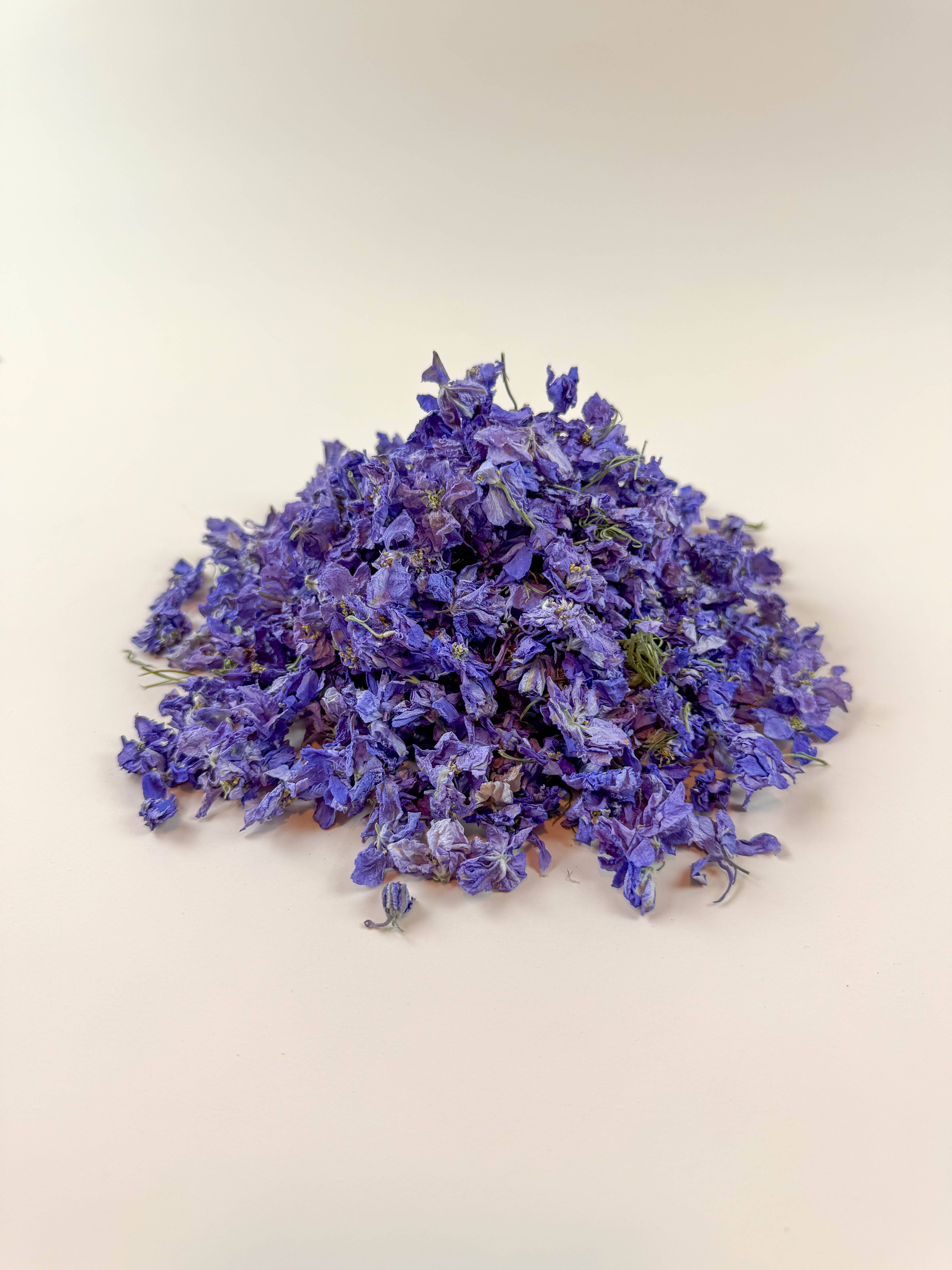 Lovejoy Farms Premium Dried Flowers - Wholesale Dried/Pressed Flowers - Larkspur - Lilac  Petals / Air-Dried, Loose Leaf (1/3 lb) 0