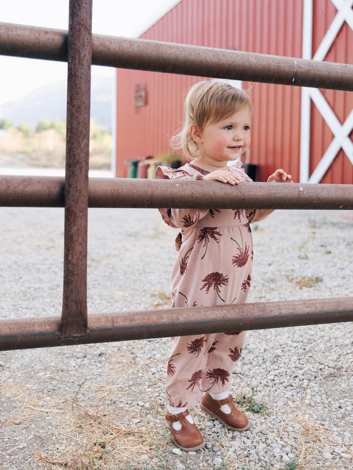 Langer Strampler mit Flatterärmeln, Herbst-Chrysantheme für den Großhandel von City Mouse Studio