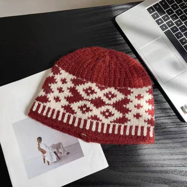 Funkyrel® Atzbranding Limited - Wholesale Beanie - Women's - Haila - Vintage Knitted Beanie with Diamond Patterns