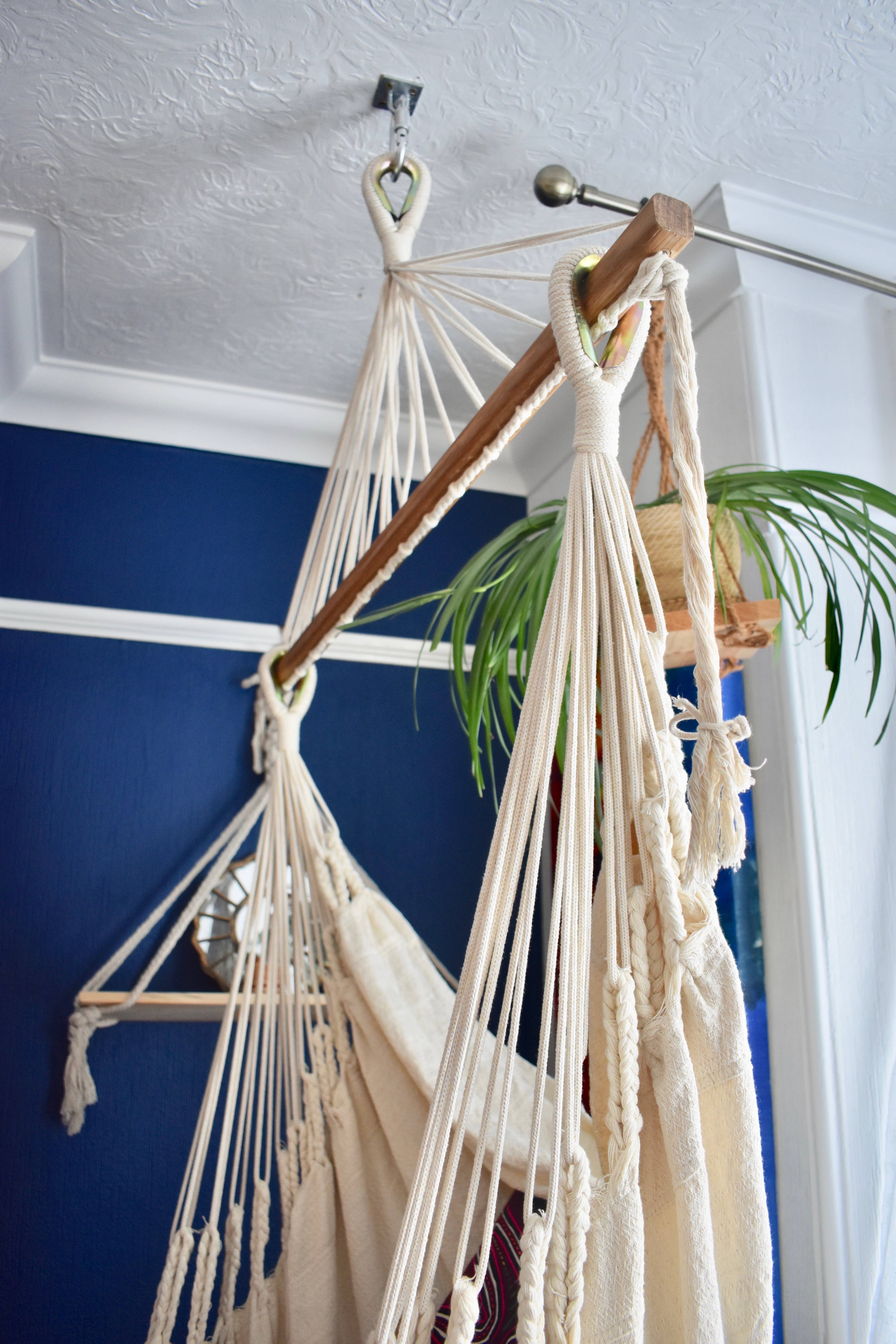 Zero - Wholesale Hammock - Luxury Macrame Hammock Chair with Wooden support3