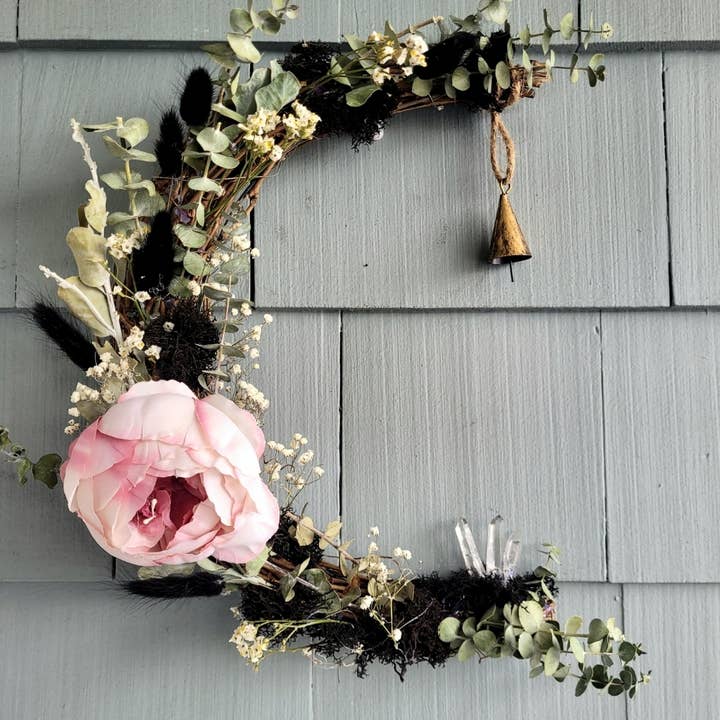 Radiant Angel Candle Co - Wholesale Wreath - Crescent Moon Wreath1