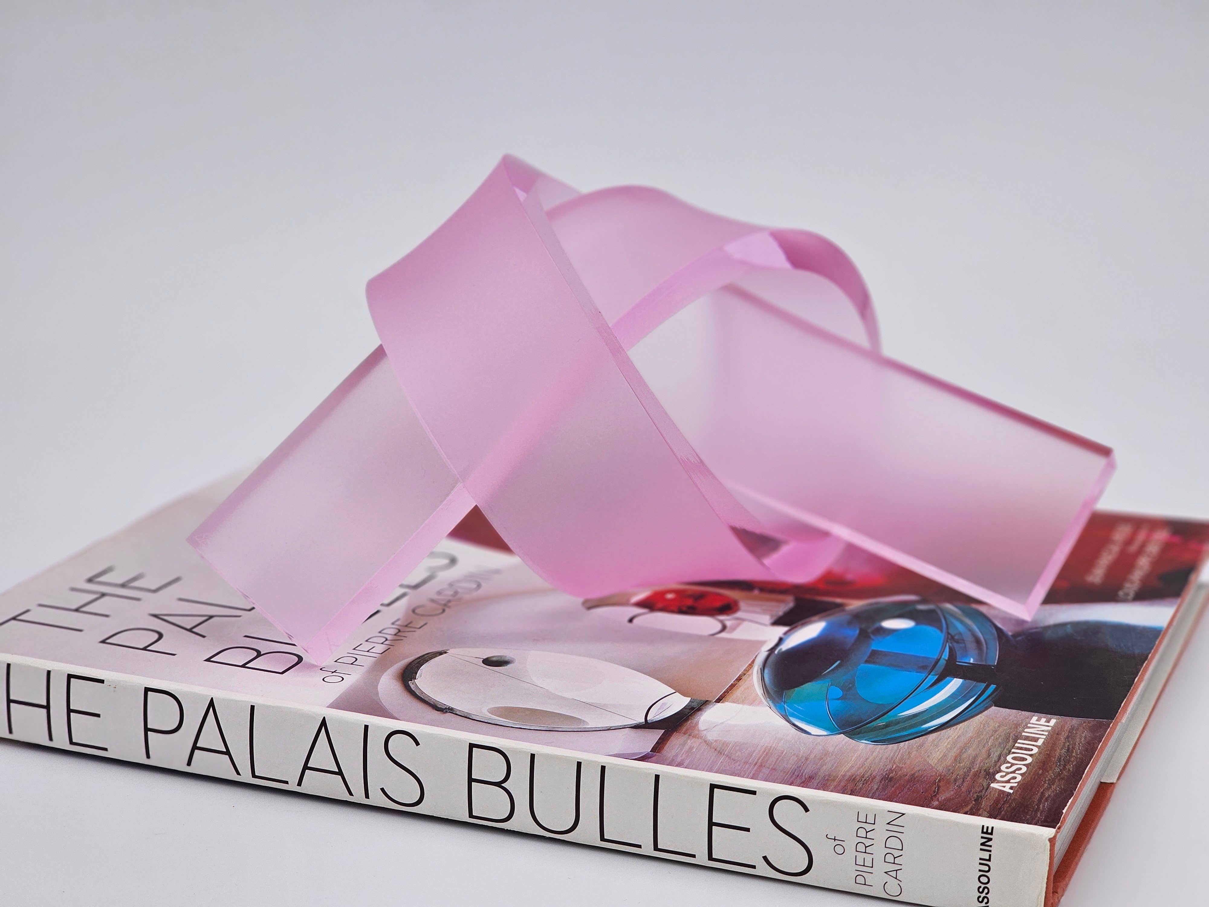 Somar Creations - Wholesale Decorative Tabletop Object - Acrylic Large Love Knot 2