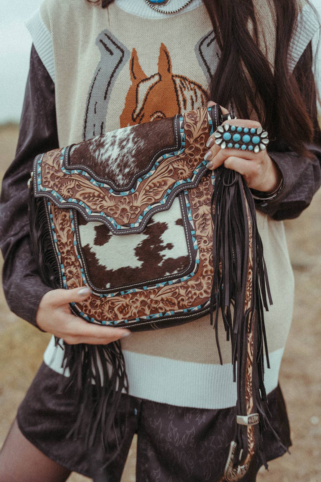 Haute Southern Hyde – Großhandel Umhängetasche - Damen – The Tamar von Haute Southern Hyde – Handbemalte Kochleder-Tasche2