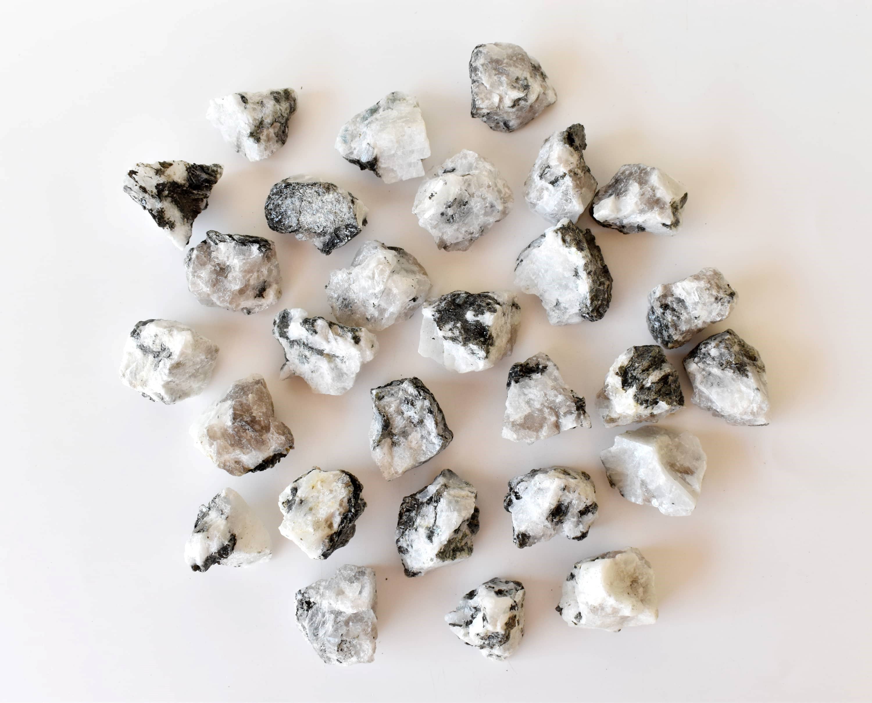 Soothing Crystals - Vente Pierre et cristal de spiritualité - 100g Pierres Brutes | Pierre de Lune Arc-en-Ciel | Cristaux Bruts de Guérison8