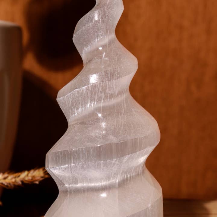 Natures Artifacts Inc - Wholesale Spirituele steen/kristal - Selenietspiraal voor lichtbak | Seleniet Spiral Tower5
