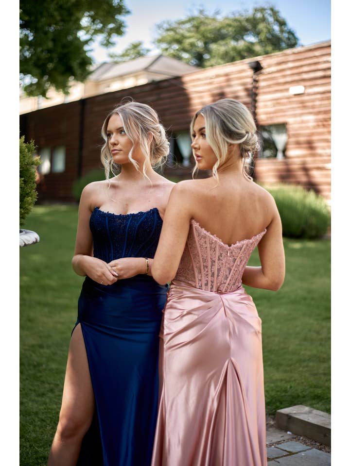 Bailey Rose Gold for wholesale on Faire7