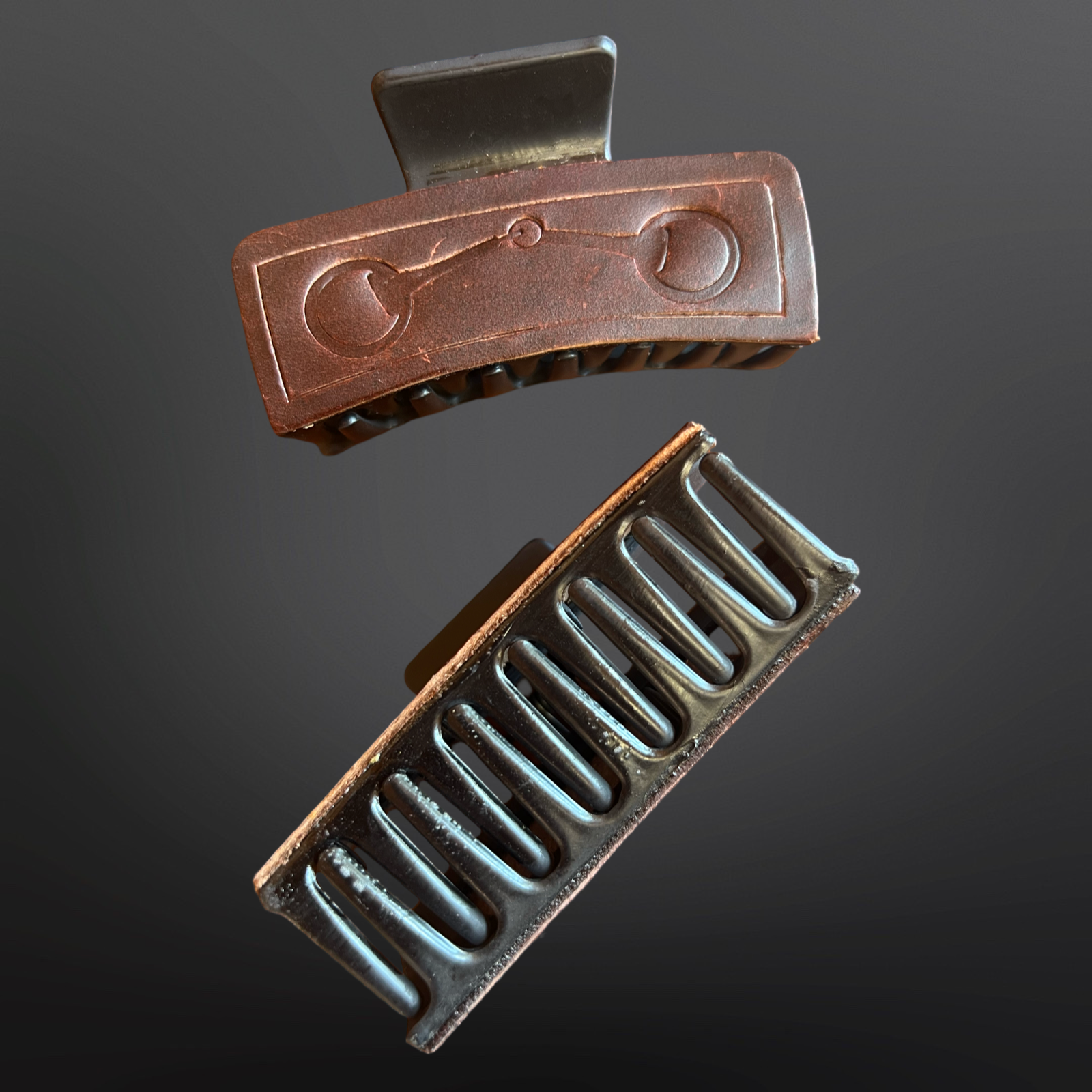 Westrian International - Wholesale Hair Clip - Women's - Equestrian Claw Clip Hair Pin with Snaffle Bit in Leather2