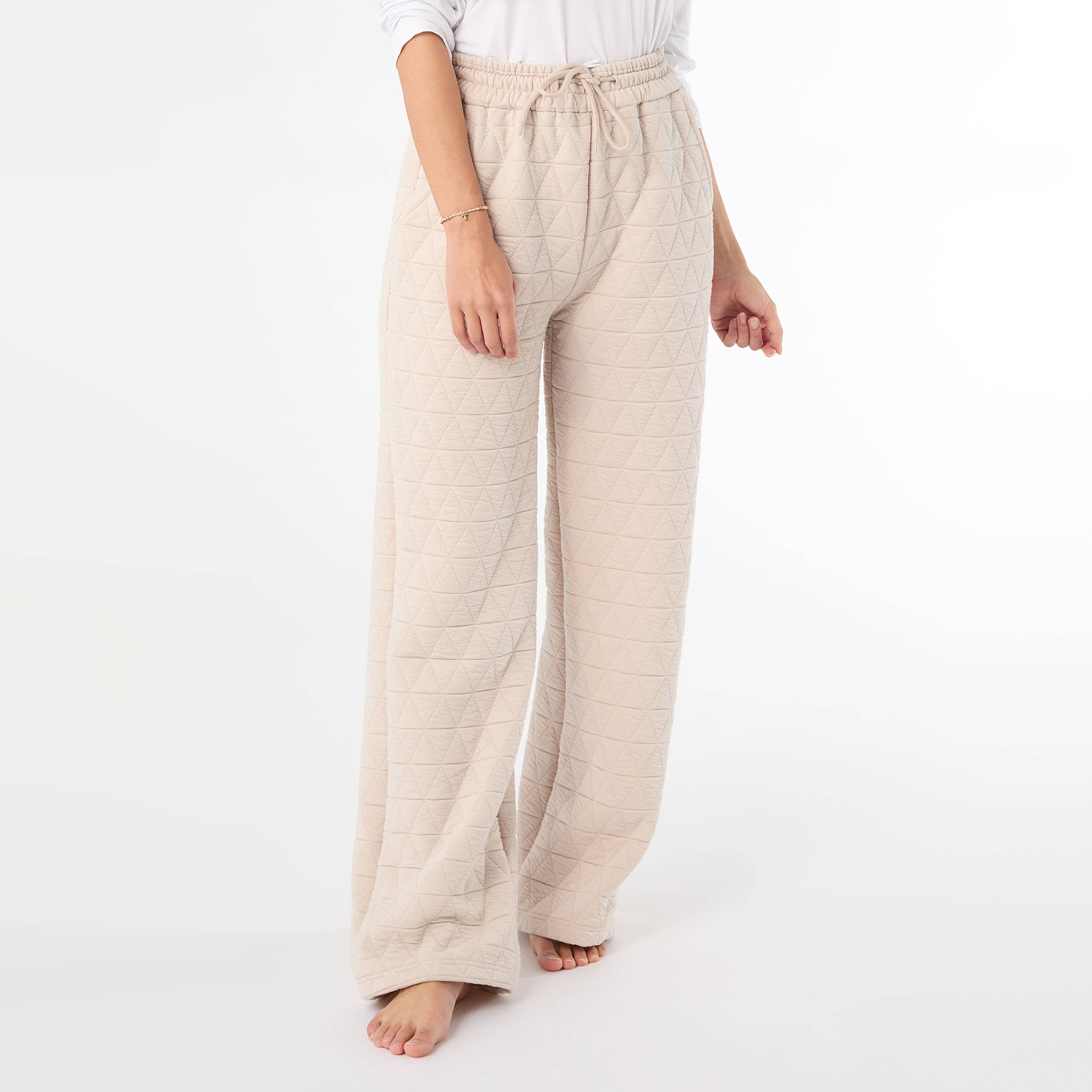 COCO + CARMEN - Wholesale Lounge Sweatpants/Joggers - Women's - Cute Quilt Bottom0