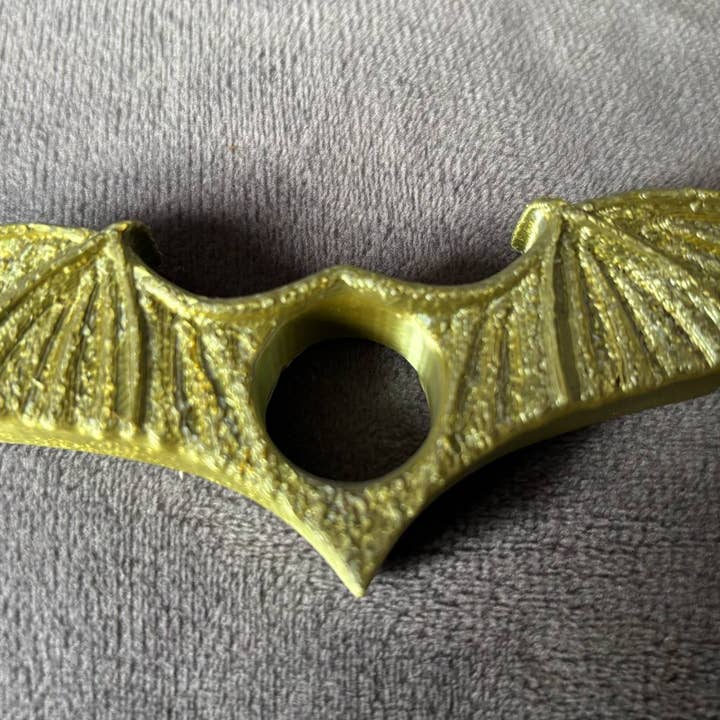 Cryptid Creations – Großhandel Lesezeichen – Lesezeichen mit Drachenschwingen1