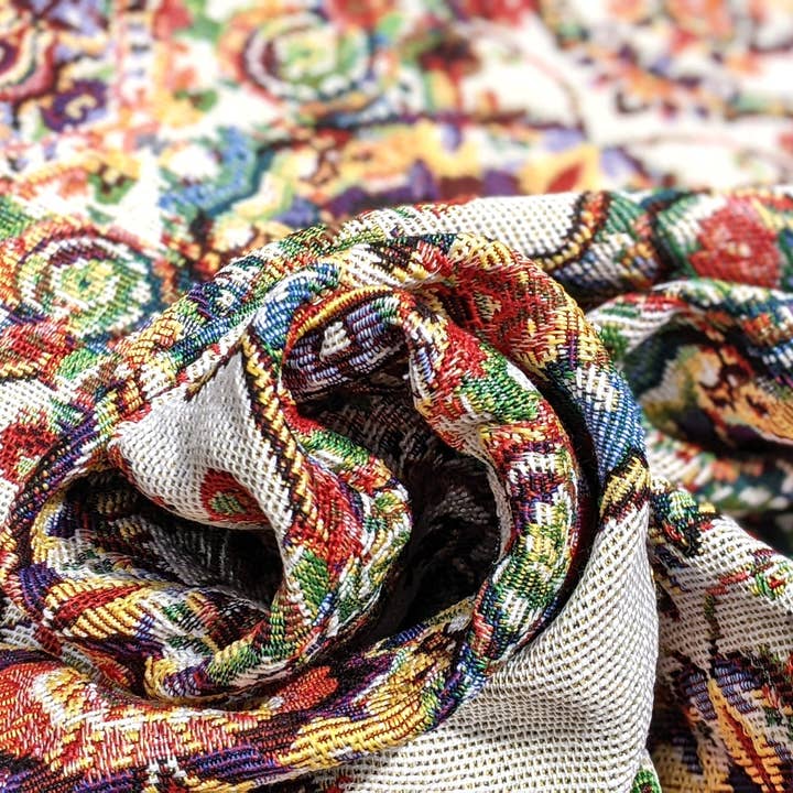 Tache Home Fashion - Wholesale Tablecloth - Tache Elegant Ivory Colorful Ornate Paisley Woven Tapestry Tablecloth (18193)12