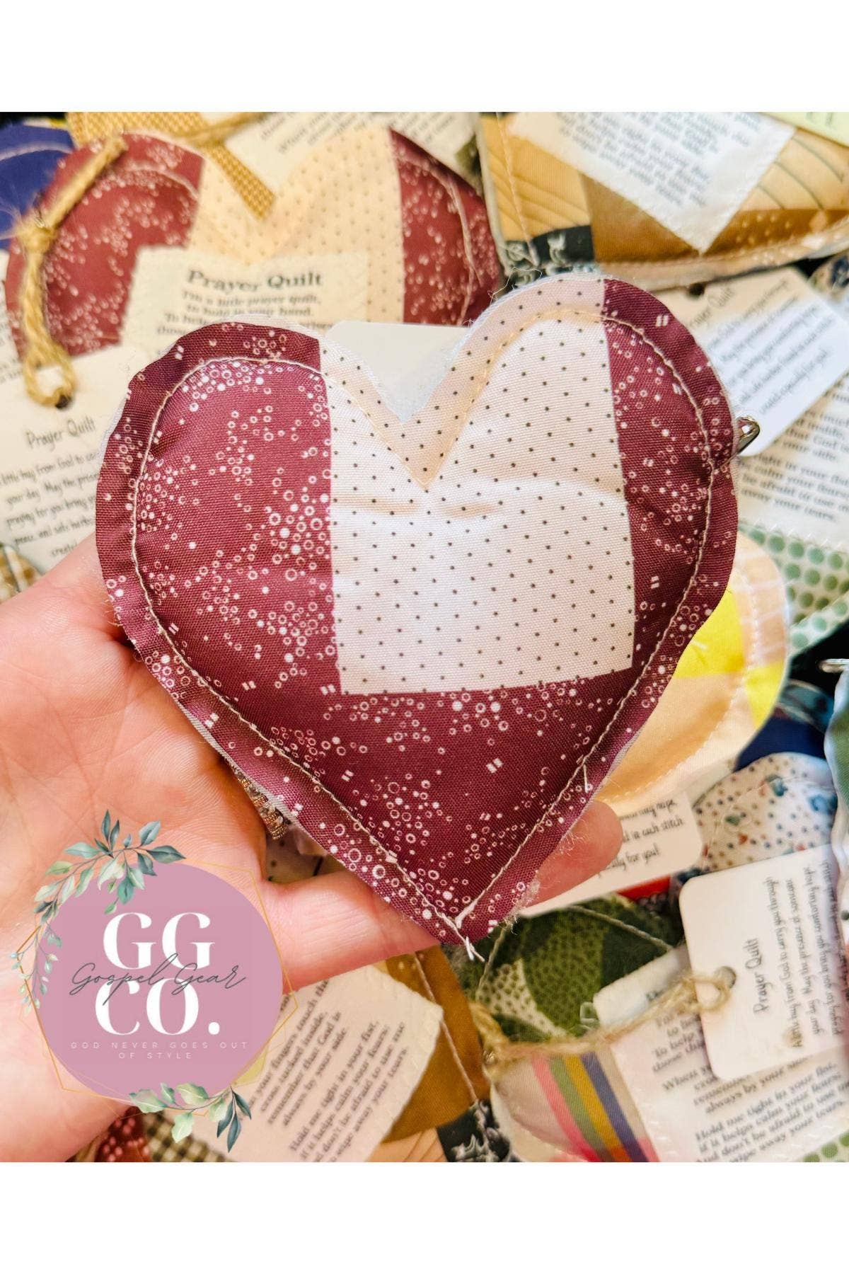 Gospel Gear Co - Venta al por mayor Edredones acolchados - Manta de Oración de Bolsillo4