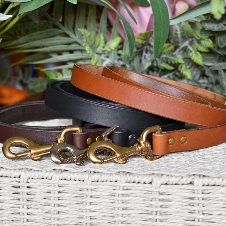 Integral Leather - Wholesale Pet leash – Dog - Chestnut Leather Dog Leash | Personalised Dog Lead | Brass Snap Genuine Leather7