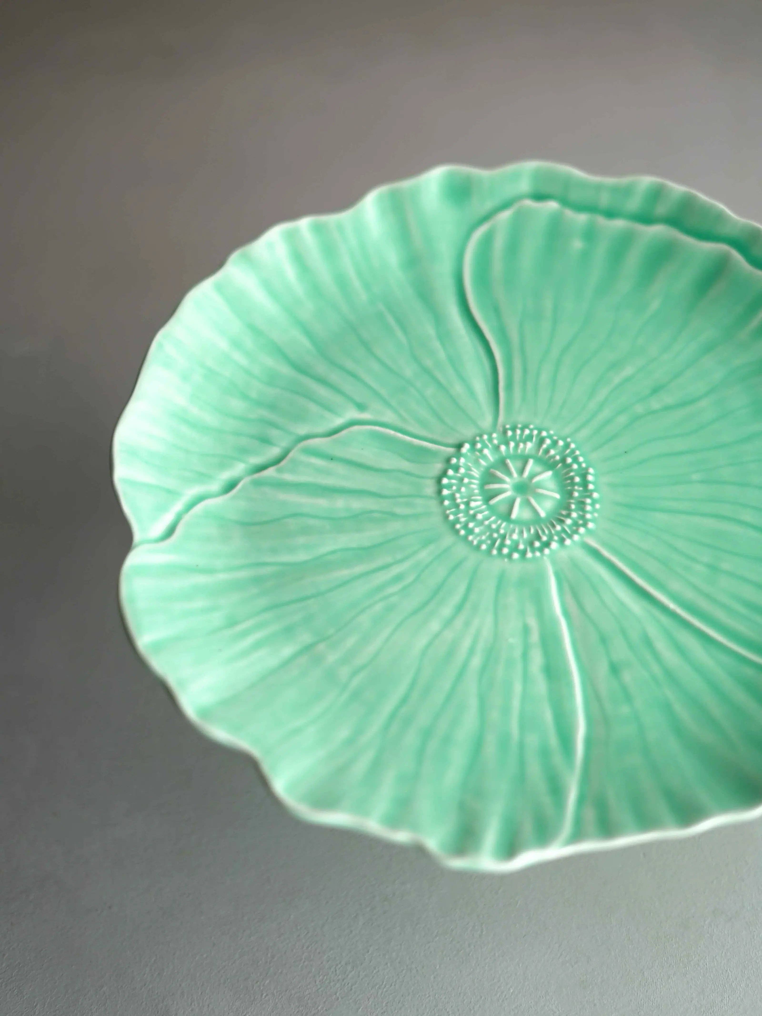 CerAmor Cerâmica - Wholesale Serving Plate - Cake stand with decorative flower design4