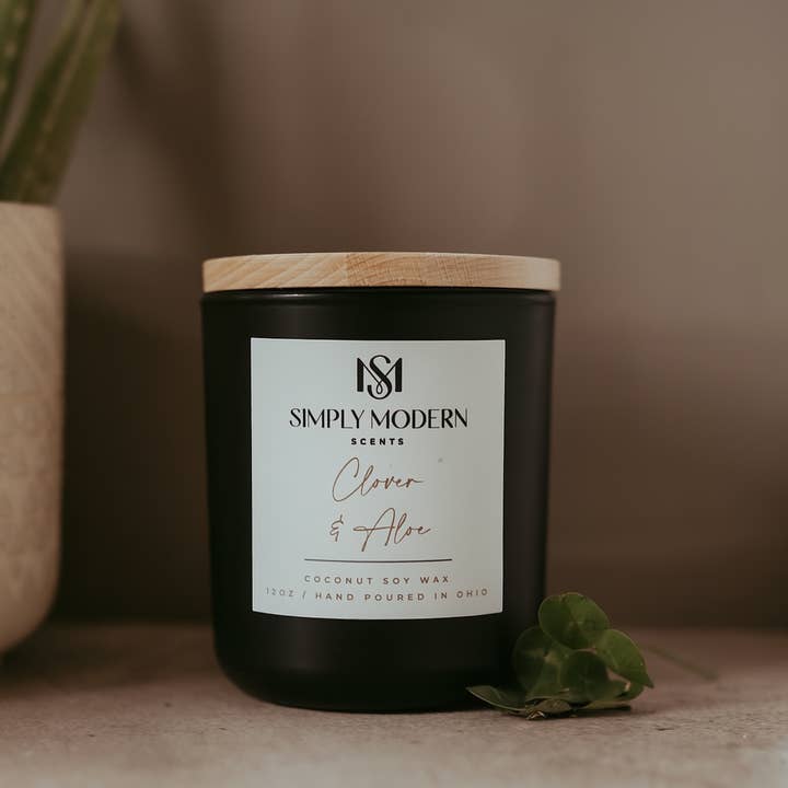 Clover & Aloe | Black | Wooden Wick Coconut Soy Wax Candle for wholesale by Simply Modern Scents