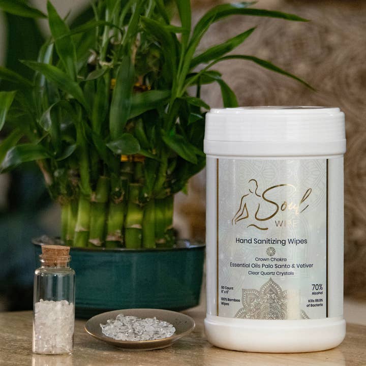 soul wipe hand sanitizing wipe – wholesale Hand sanitiser – Hand Sanitizing Wipe Palo Santo and Vetiver Essential Oils2