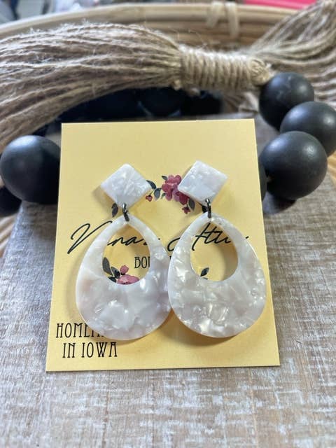 Acrylic Small White Teardrops for wholesale by Nina’s Attic