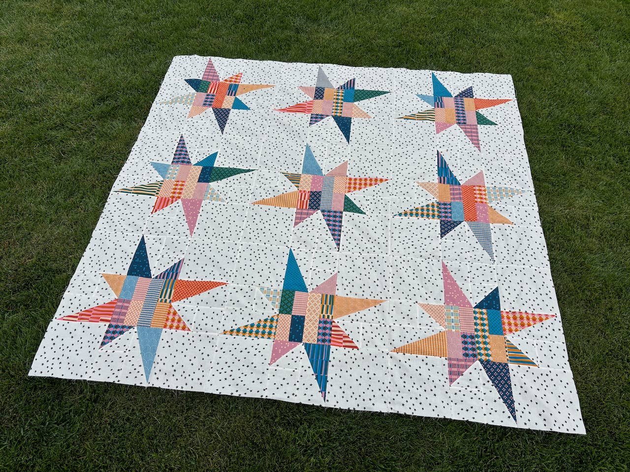 AllisonRamsing.com - Wholesale Craft Supplies - *NEW PATTERN* Family Stars Quilt Pattern - Printed 5