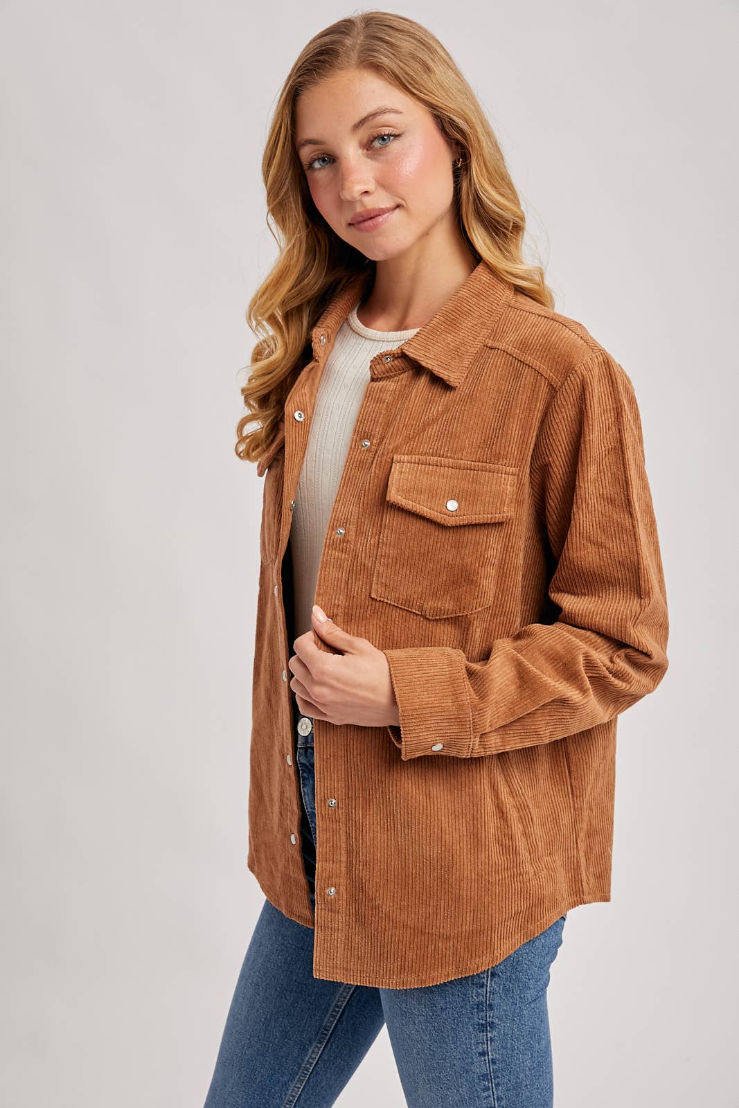 Bluivy – wholesale Shirt Jacket/Shacket - Women’s – CORDUROY BUTTON DOWN SHACKET WITH POCKETS3