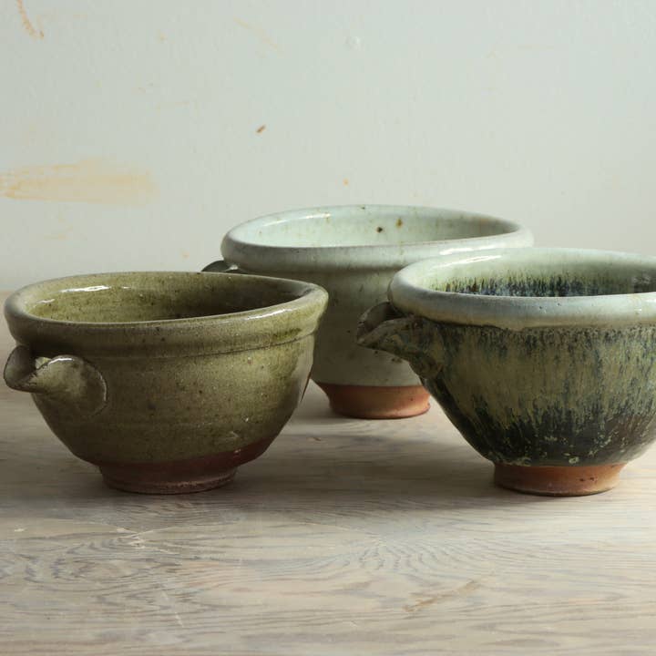Wilder Ton Katakuchi (Gießschale) für den Großhandel von Matt Fishman Pottery