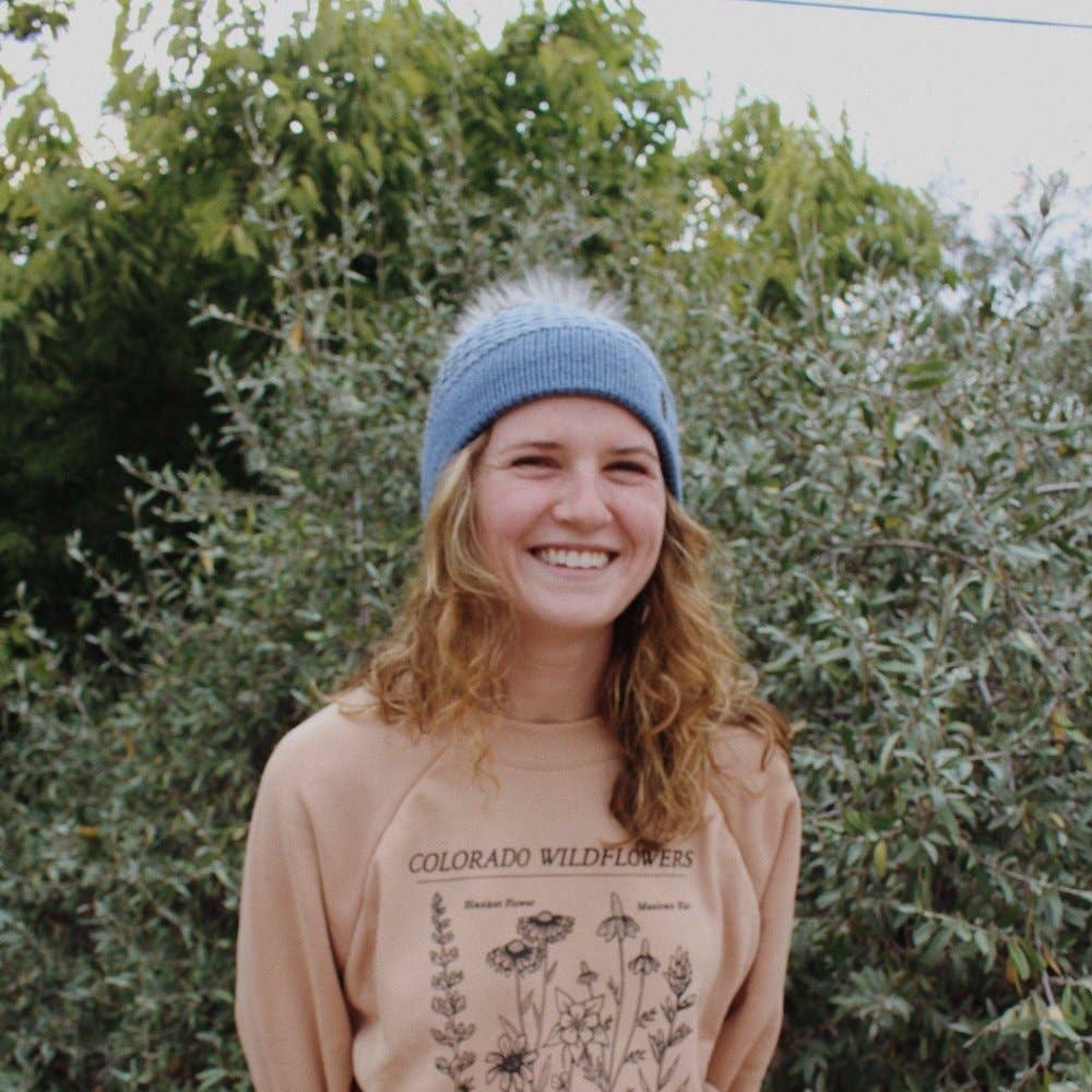 Akinz – Großhandel Beanie – Damen – Foxy Pom Beanie aus Kunstpelz3