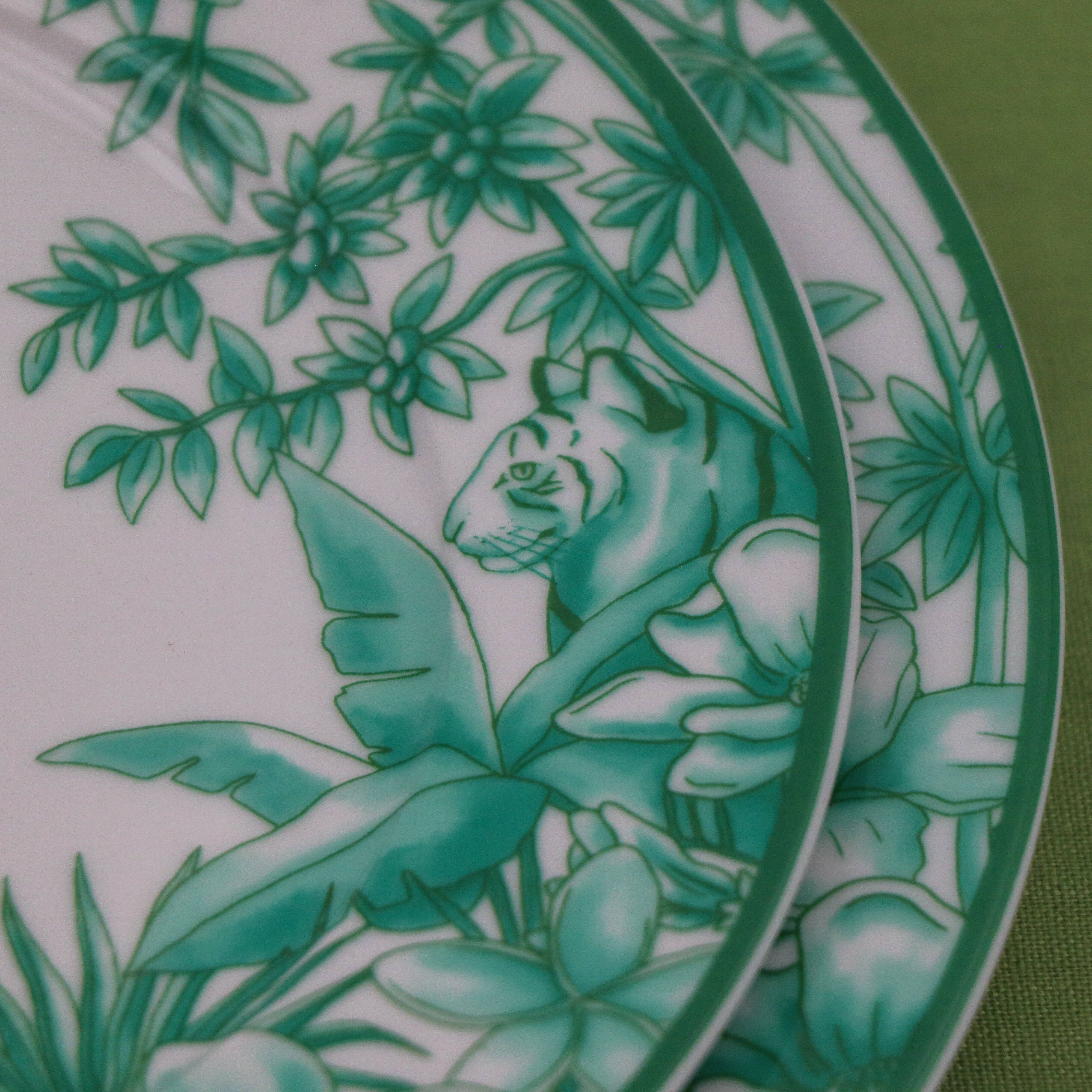 Ro’Table NYC - Wholesale Dinner Plate - Monsoon Verdant Dinner Plate - Set of 4 (+1 Bonus Plate)4