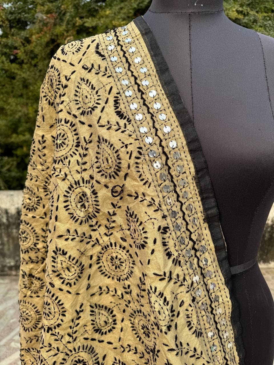 bhavnas boutique – Großhandel Schultertuch – Damen – Jaipuri Rajasthani Baumwollstickerei Frauen Phulkari Dupatta2