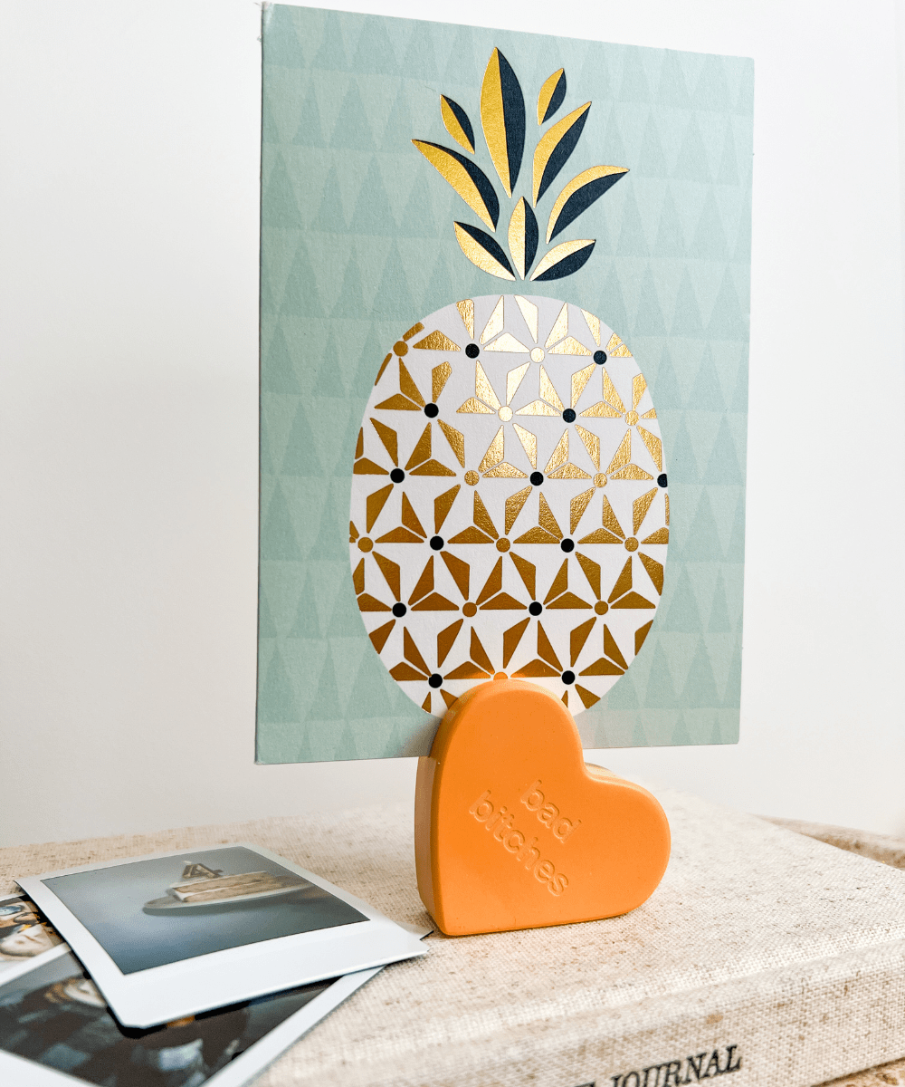 Razzo Studio - Wholesale Picture Frame - Personalized Heart Photo Holder11