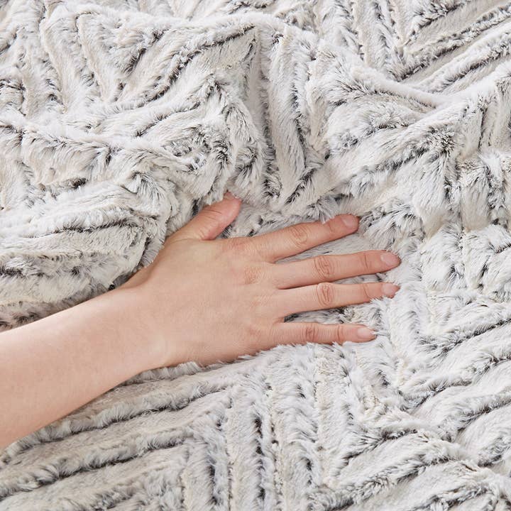 Olliix - Wholesale Bedding Set - Chevron Faux Fur Comforter/Duvet Cover Set, Grey