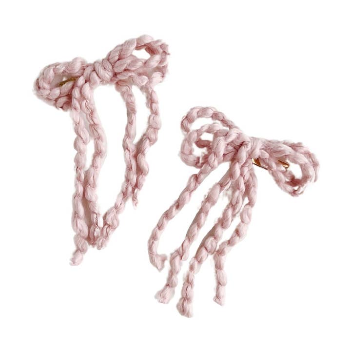 Verträumte Zopfschleifen aus malvenfarbenem Garn für den Großhandel von Bebe Theory