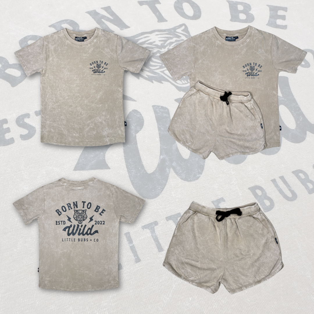 Little Bubs + Co – wholesale T-shirt med screentryck – Barn – Född att vara vild Tee3