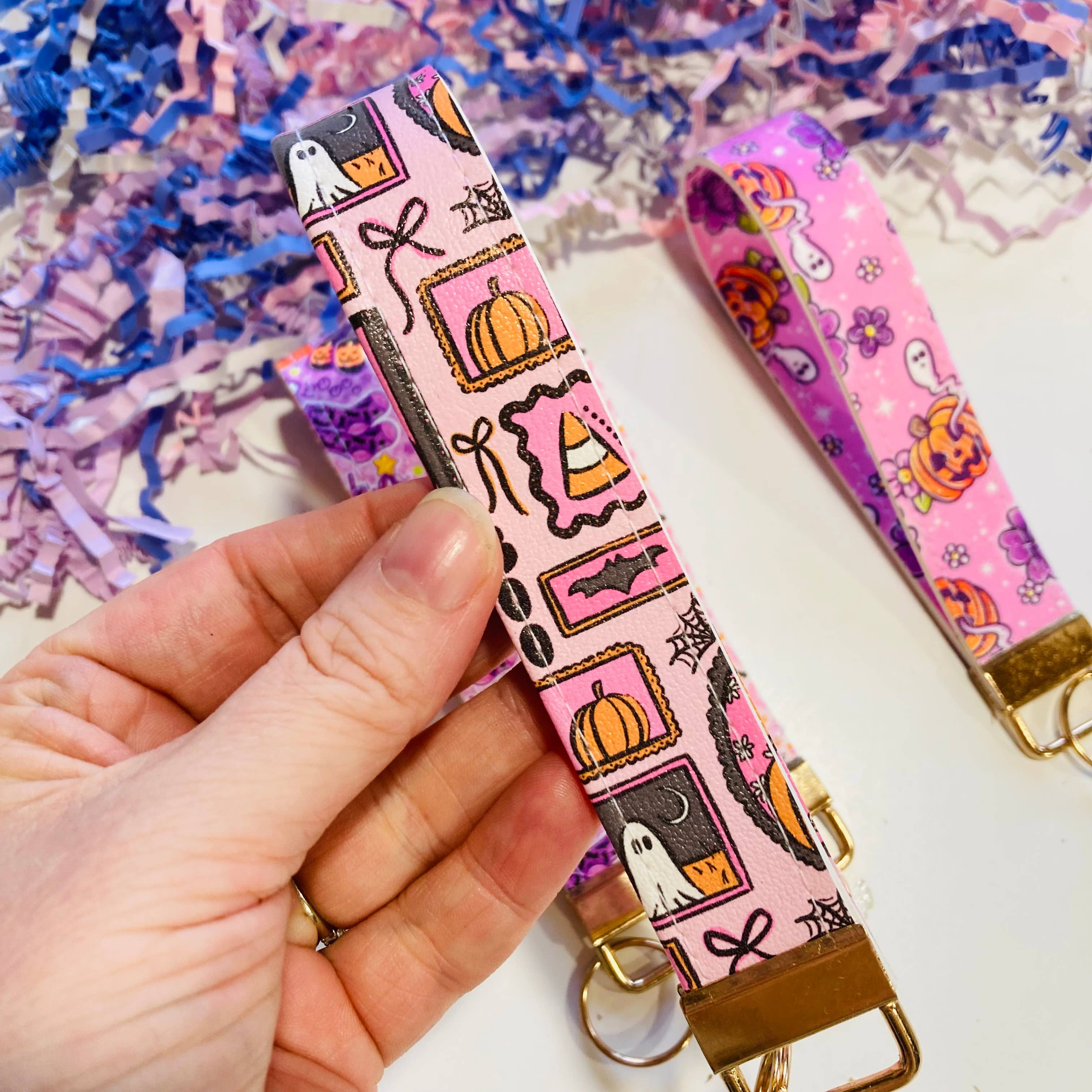 Chapter & Ink – wholesale Keychain – Women's – Spooky Halloween Leatherette Wristlet Keychain3