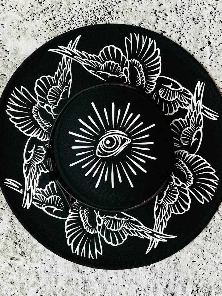 Chapeau végétalien à large bord en feutre - Top plat à bord XL - « Seraphim » pour la vente par Witchwood Bags