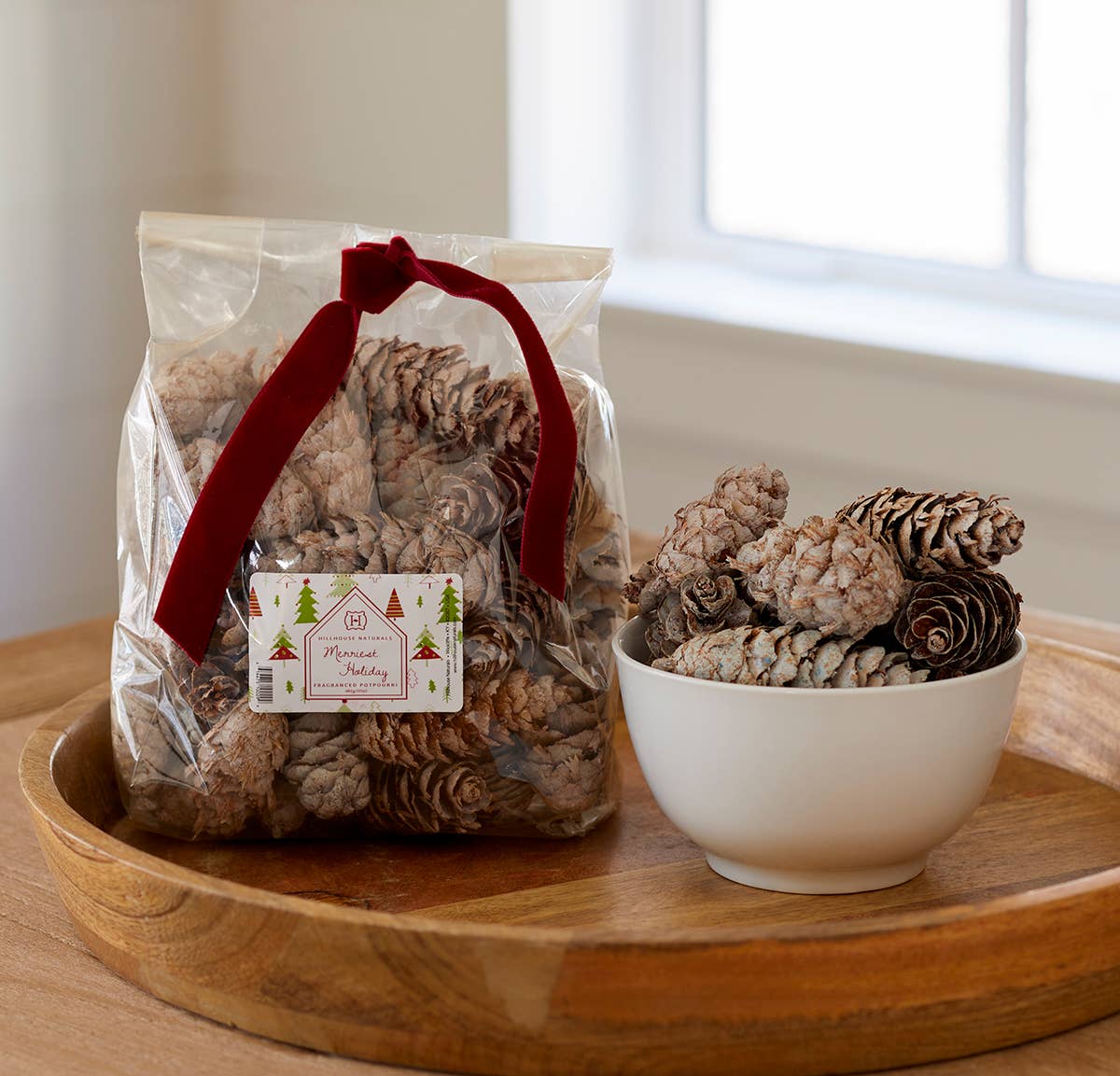 Hillhouse Naturals/Field+Fleur - Vendita all'ingrosso Pot-pourri - Coni Bianchi Potpourri Festivo Più Allegro 17oz. Ctn.81