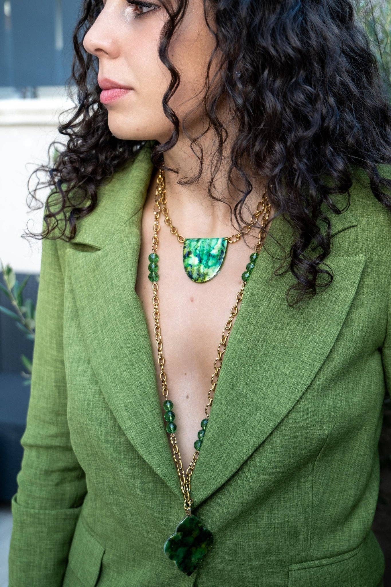 OE! - Vendita all'ingrosso Collana con ciondolo/pendaglio - ESPLOSIONE - Collana corta con ciondolo2