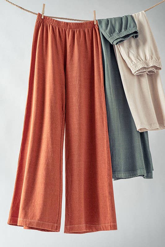 Urban Daizy - Wholesale Pants - Women's - Vintage Wash Cotton Flare Yoga Pants

6