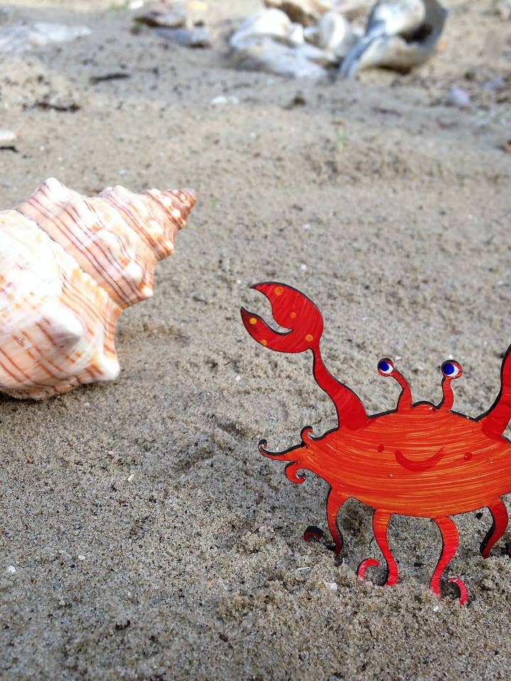 Crab Sculpture - Hand Painted -Small & Medium - Photo Holder for wholesale by Octopus Adventure by Rebecca Duffy Bush