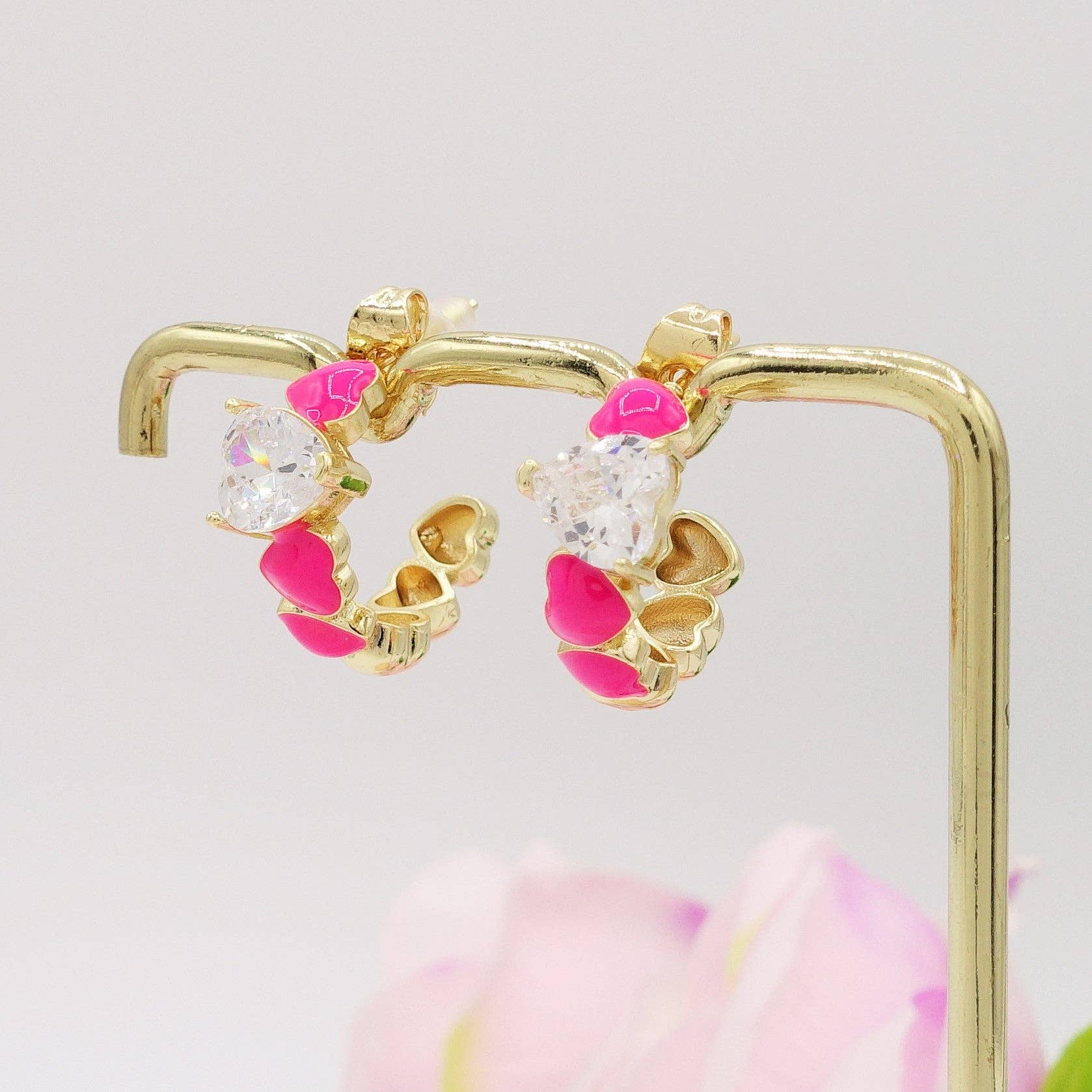 Daemon srls - Wholesale Hoop Earrings - CLAIRE hoops COLOURS - PAIO Orecchini a cerchio con cuoricini bombè smaltati e Cubic Zirconia a forma di cuore0