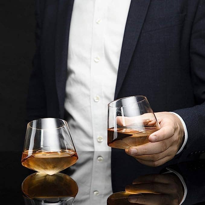 The Wine Savant / Khen Glassware - Wholesale Decanter - New Diamond Decanter Glass - Set of 23