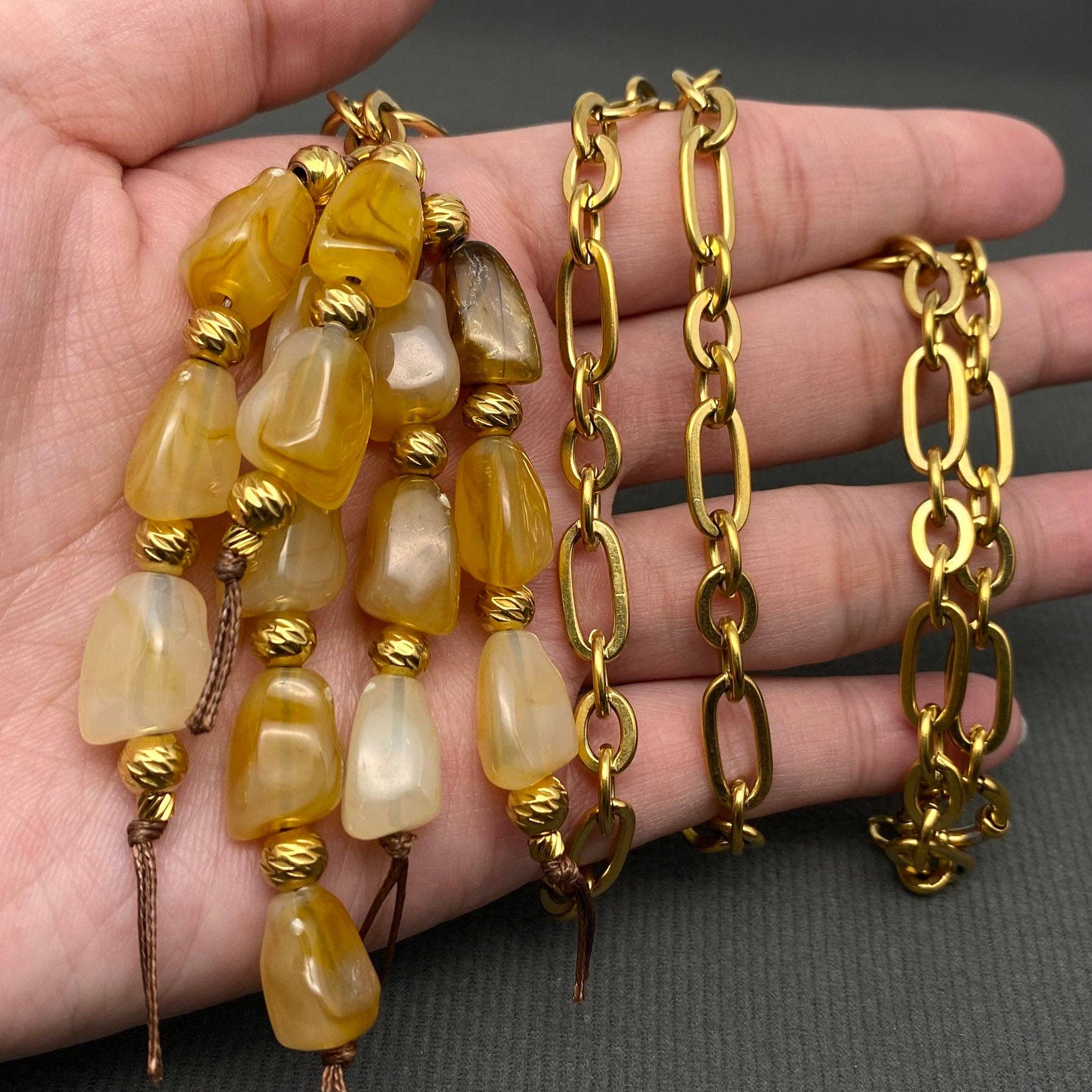 Mio Queena - Wholesale Pendant/Charm Necklace - Resin Fringe 18K Gold Plated SS Long Chain Necklace - FGS1