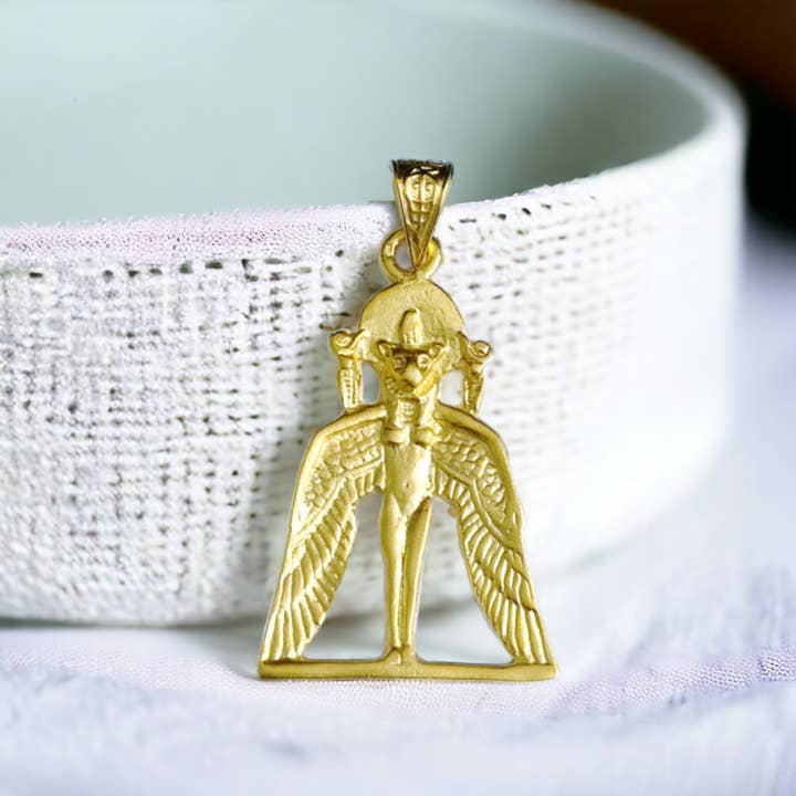 ALADDIN'S LAMP JEWELRY – wholesale Individual charm/pendant – Goddess Sekhmet The healer Gold Pendant1